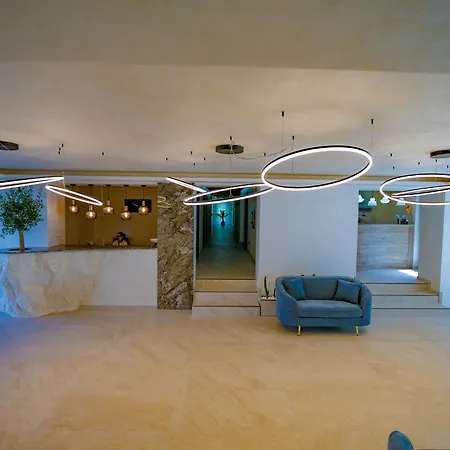Corsa Hotel